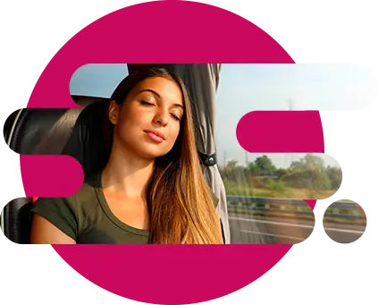 Mujer dormida en autobús