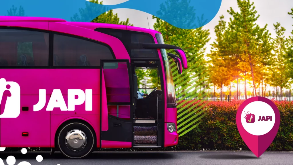 camion con puerta abierta llegando a punto de abordaje | JAPI