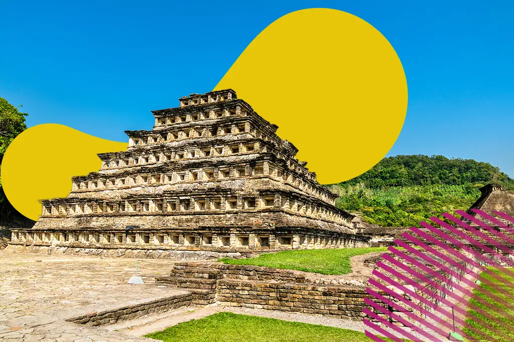 piramides con cielo de fongo | JAPI