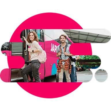 pareja embarcando en autobús Japi