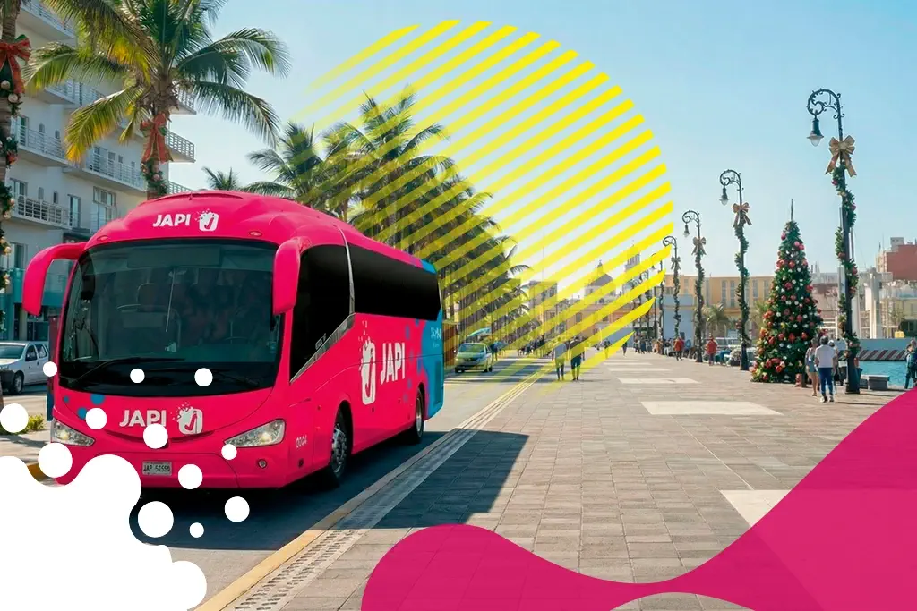 camión frente a plaza | JAPI