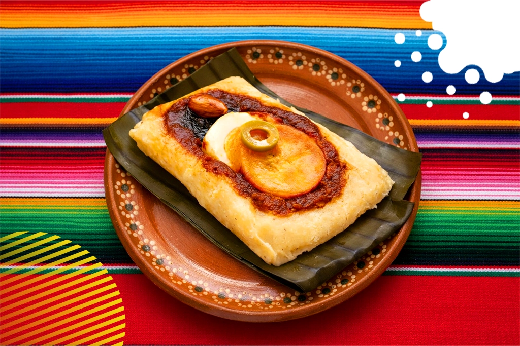 tamal sobre un plato | JAPI