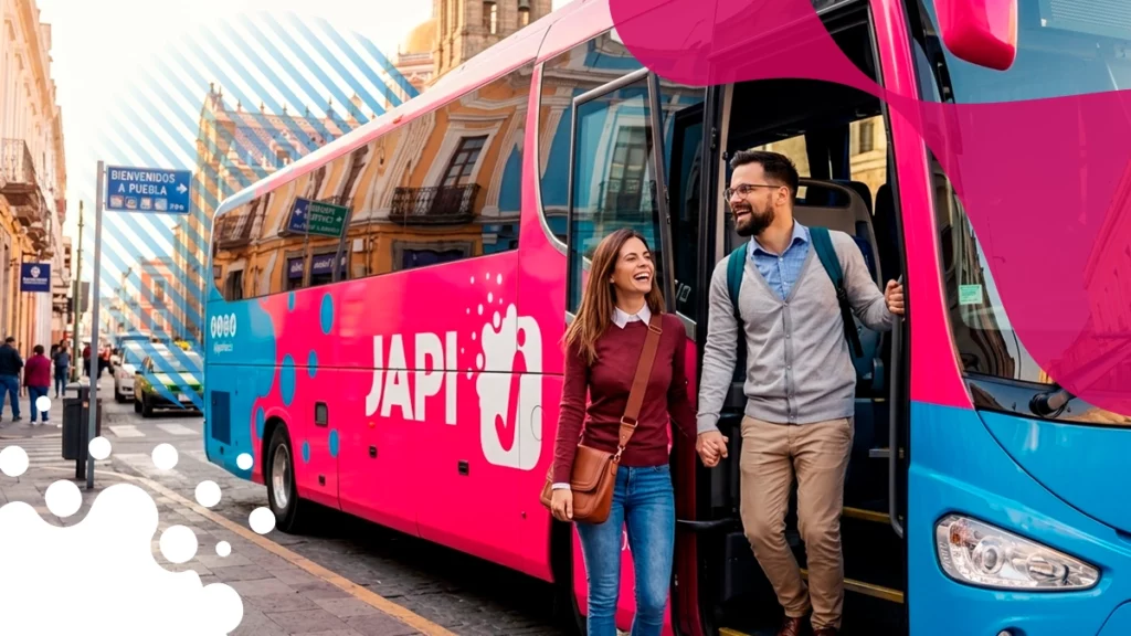 pareja bajando de camión | JAPI